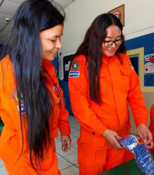 Bomberas