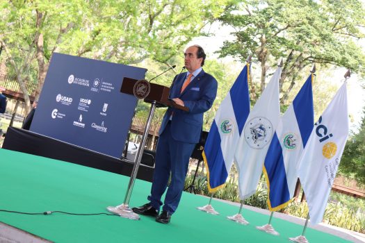 El Embajador de España en El Salvador, D. Carlos de la Morena