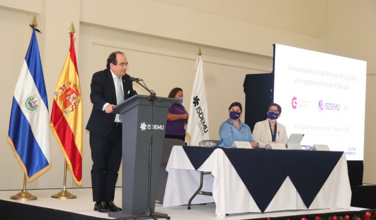 Embajador de España en El Salvador, Carlos de la Morena