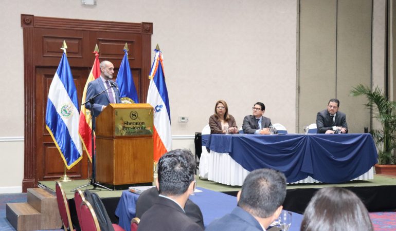 Este 29 y 30 de mayo se realizó la presentación de los Núcleos de Atención a Víctimas en El Salvador, implementados por Fiscalia General de la Republica de El Salvador y Universidad Francisco Gavidia con el apoyo financiero de la Cooperación Española.